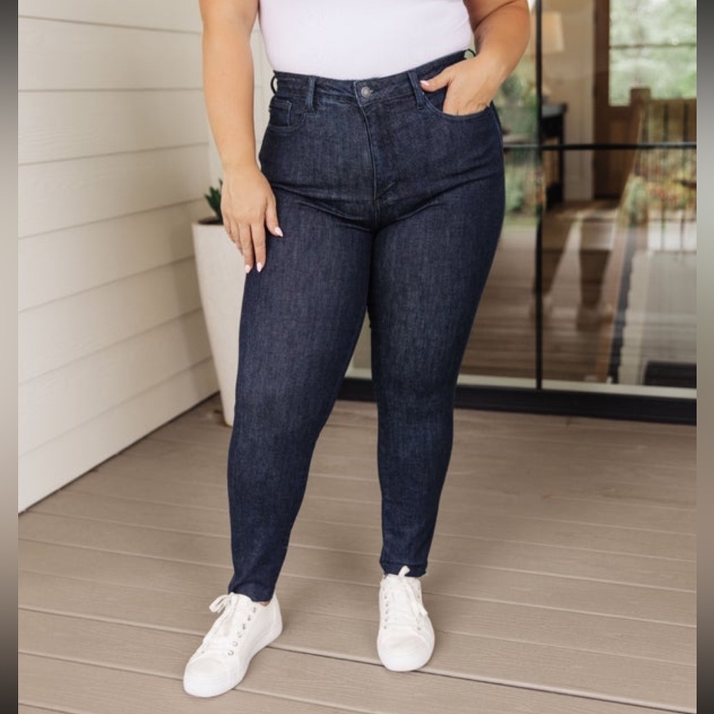 Judy Blue High rise Tummy control Skinny Dark wash jeans